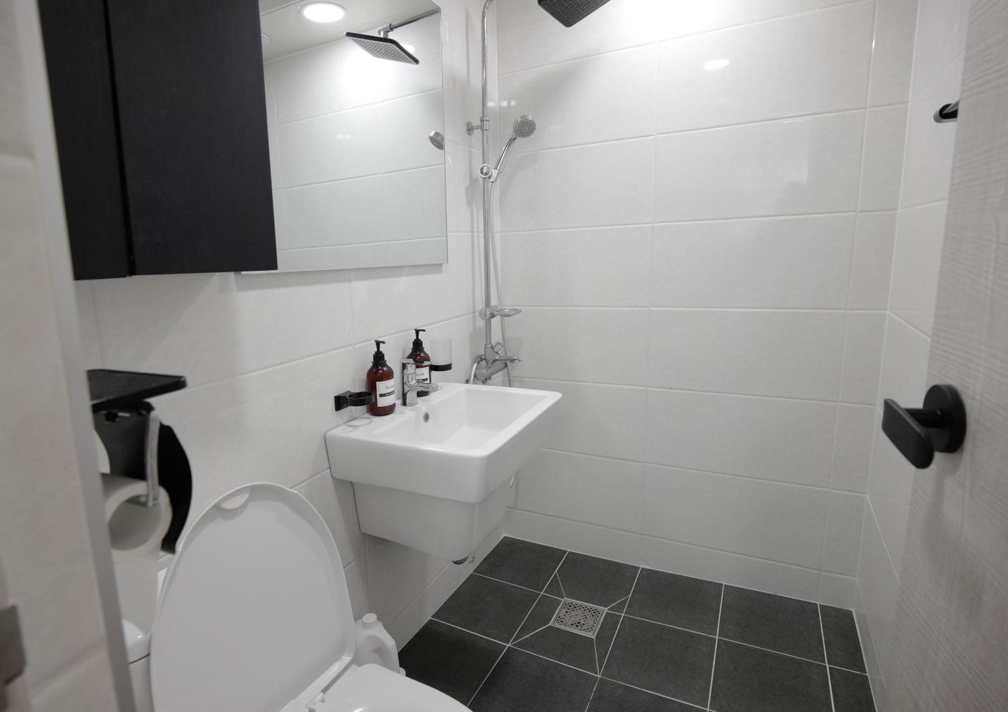 Apartment H House Yeonnam Seoul